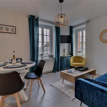 Les Mots Bleus Lägenhet Dinard Exteriör bild