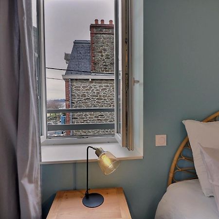 Les Mots Bleus Lägenhet Dinard Exteriör bild